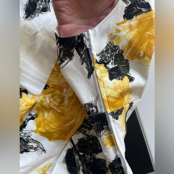 NWT Pinup Couture Sadie Swing Dress White Yellow Black Floral Roses M L - Picture 7 of 9